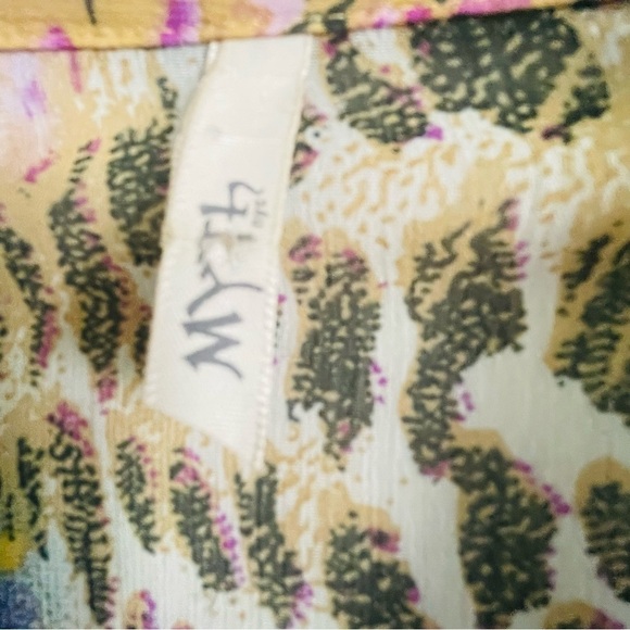 Myth nyc womans animal print blouse ruffled chest sophisticated chiffon sheer - Picture 4 of 10